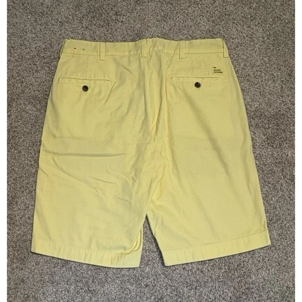 Brooks Brothers Bermuda Shorts Chino Flat‎ Front Mens W 33 Yellow Casual Cotton
